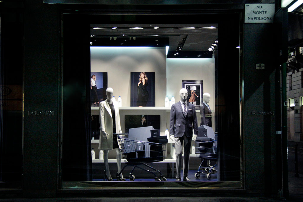 Larusmiani shop window supermarket, Spring Summer 2011