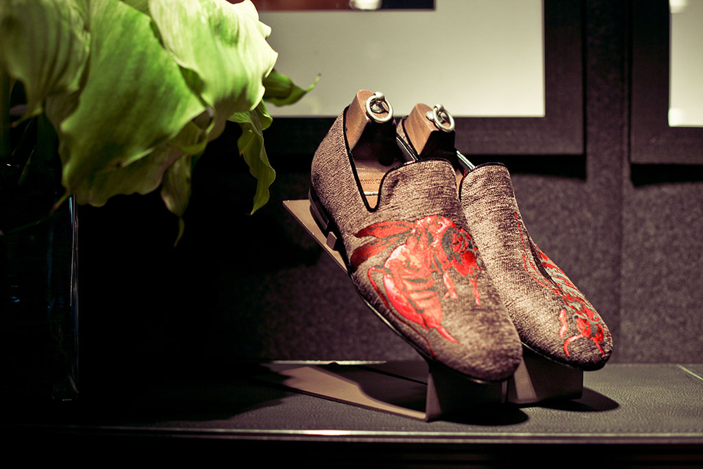 Installazioni: Jimmy Choo Uomo porta scarpe