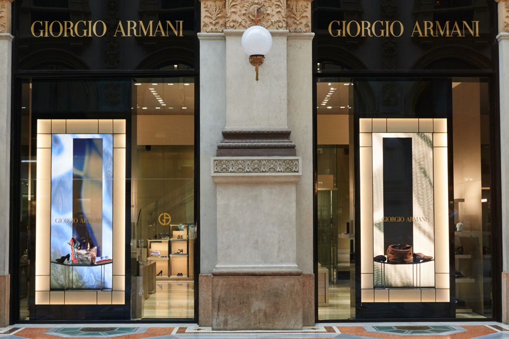 Giorgio Armani Galleria Milano autunno inverno 2015