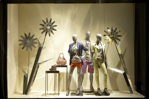 Hugo Boss Primavera Estate 2014, vetrina fiori