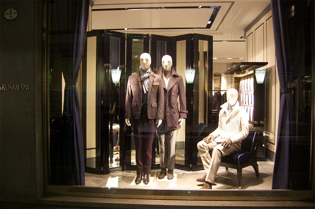 Larusmiani Autunno Inverno, Via Montenapoleone, Milano