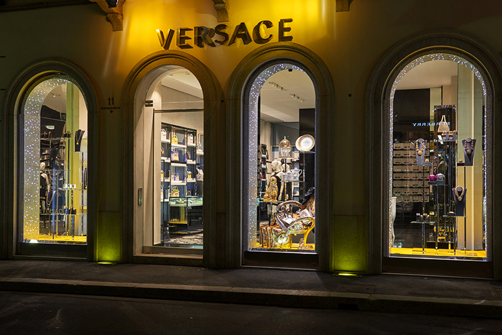 Versace Milano Montenapoleone Natale