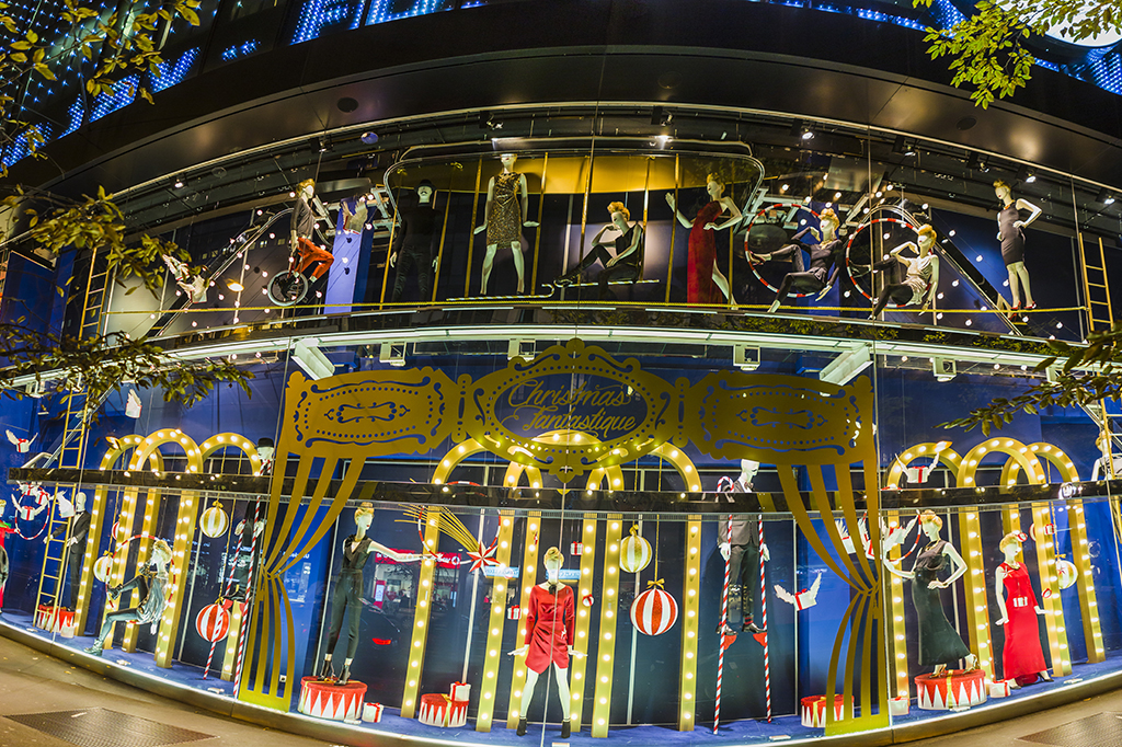 Vetrina Natale Coin, piazza V giornate, Milano, 2014