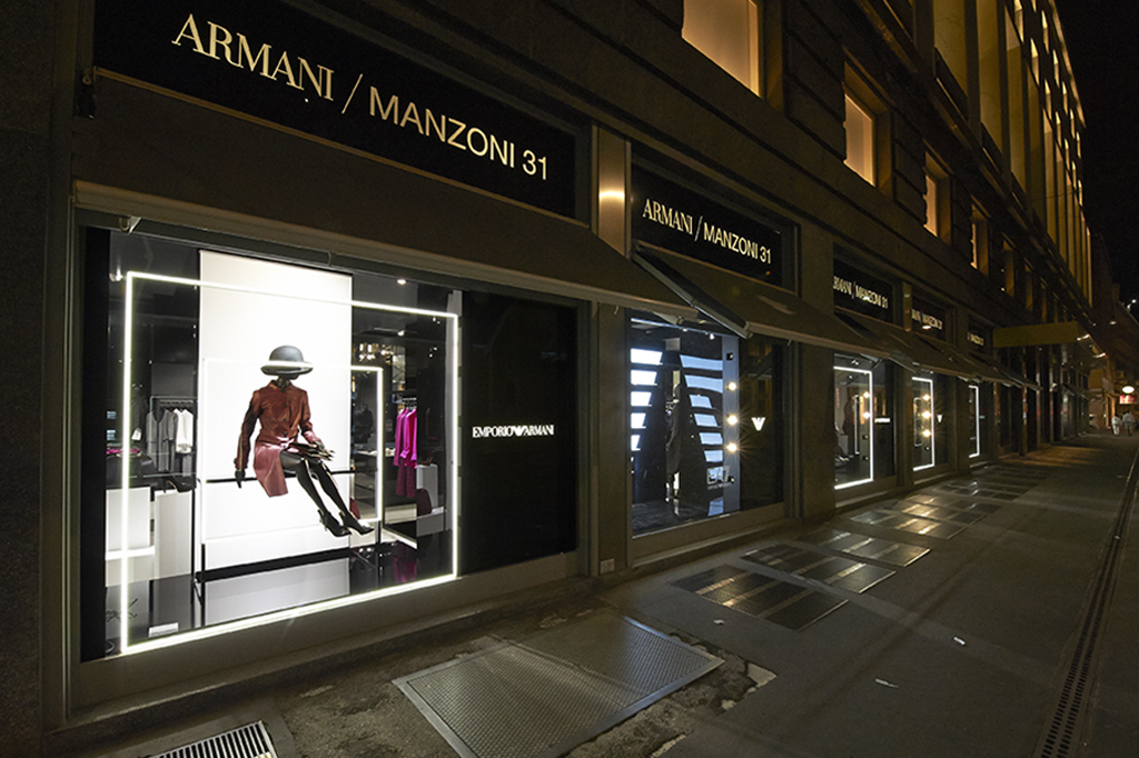 Emporio Armani, Autunno Inverno 2014, Lightbox