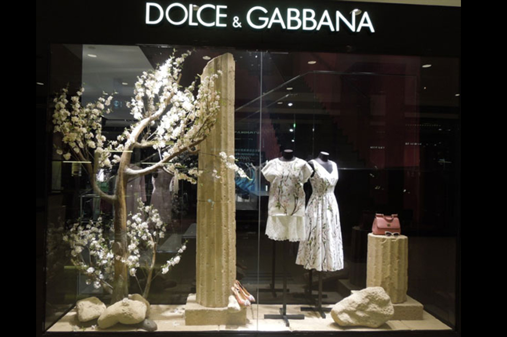 Dolce&Gabbana, vetrina primavera estate 2014, Cina