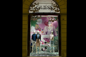 Vetrina Pitti - Guess Jeans 2015 woman