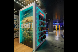 Espositore Havaianas presso Excelsior Milano